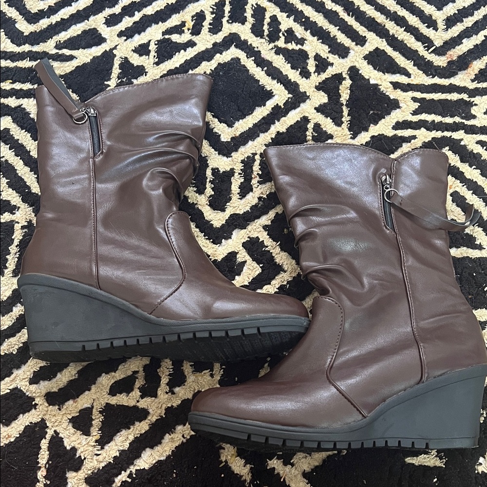 Stylish Brown Wedge Boots